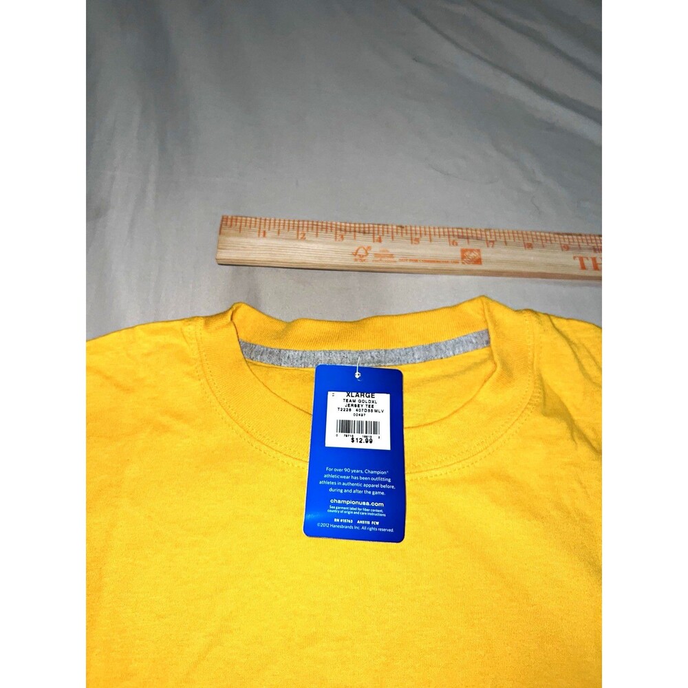 Champion Authentic Men’s XL Yellow Short Sleeve Crew Neck Jersey Logo Tee